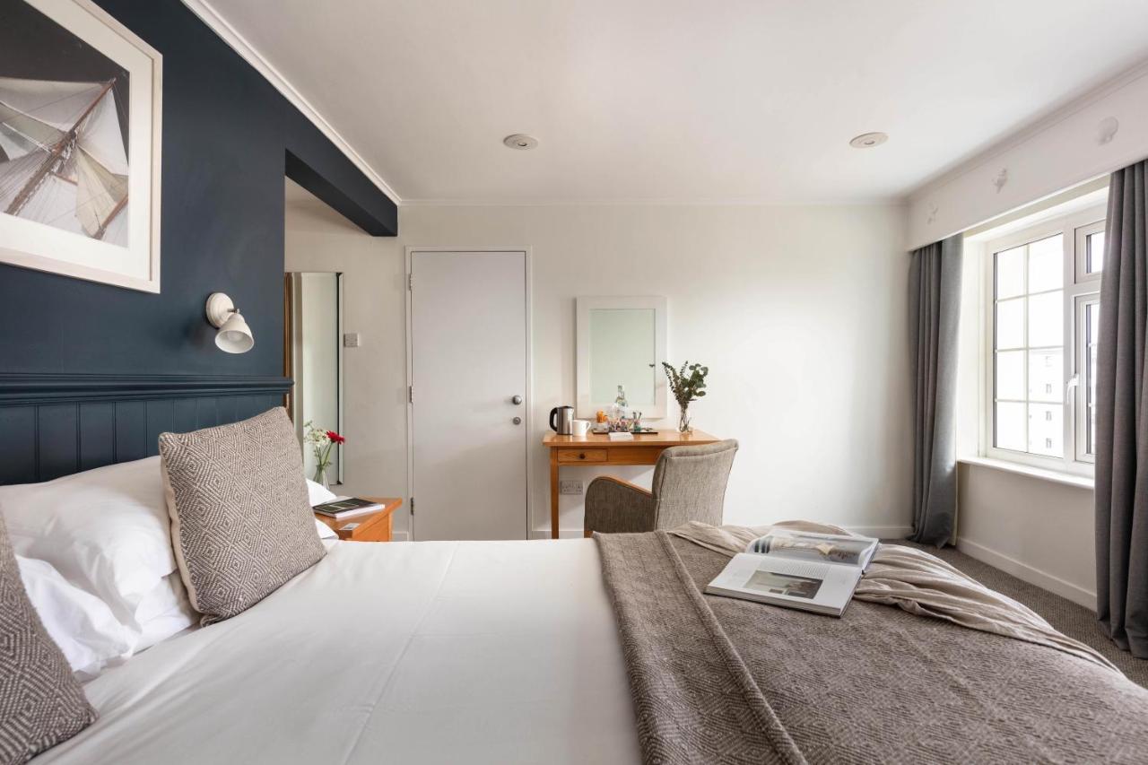 Double Room with View,1251670069:JPEG